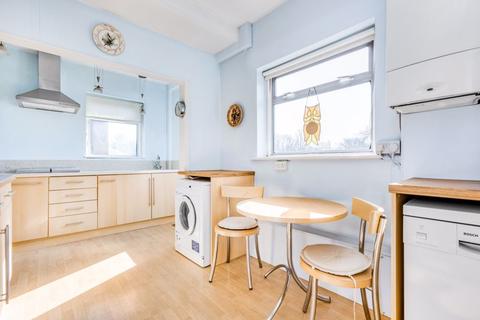 4 Elm Close, Surbiton, KT5 9NA