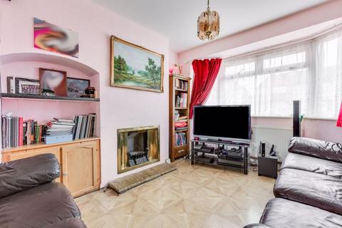 48 Caverleigh Way, Worcester Park, KT4 8DG
