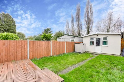 48 Caverleigh Way, Worcester Park, KT4 8DG