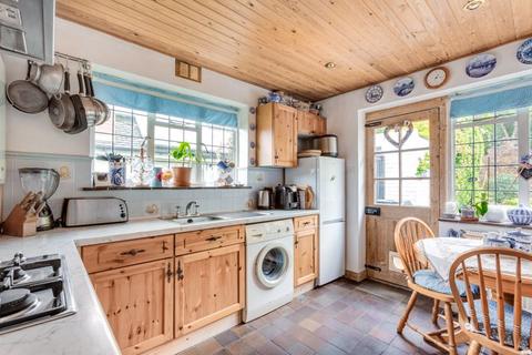 7 Daymerslea Ridge, Leatherhead, KT22 8TF