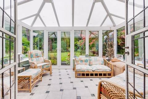 7 Daymerslea Ridge, Leatherhead, KT22 8TF