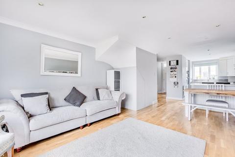 23 Kingswood Drive, Sutton, SM2 5NB