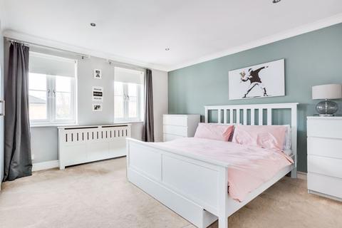 23 Kingswood Drive, Sutton, SM2 5NB