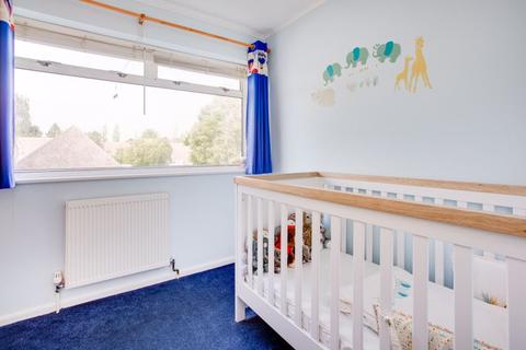 77 Levett Road, Leatherhead, KT22 7EQ