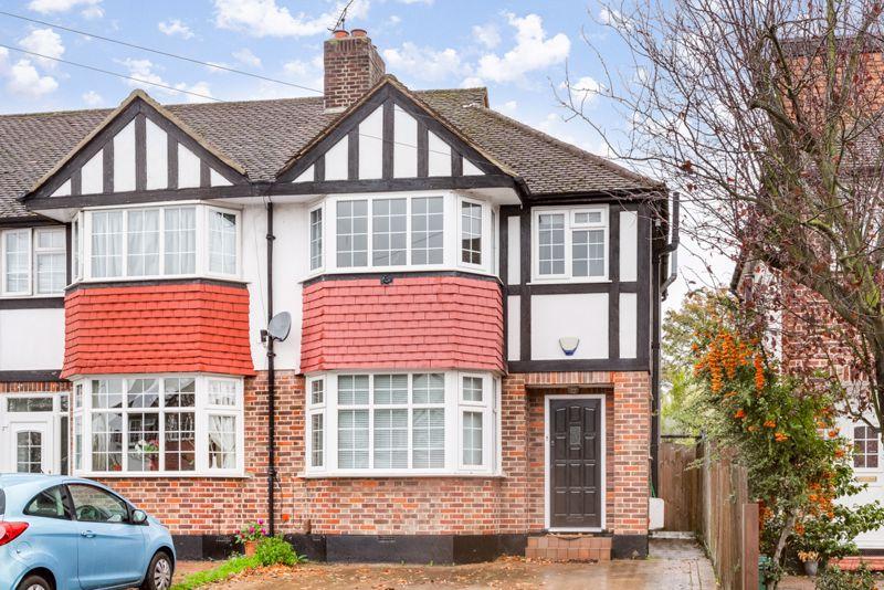 Pembury Avenue, Worcester Park 3 bed end of terrace house £500,000