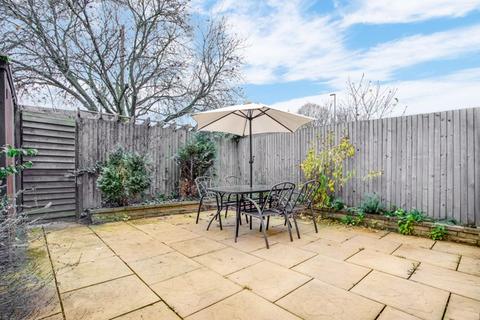 59 Buttermere Close, Morden, SM4 4SG