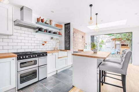 62 Willmore End, London, SW19 3DF