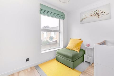 62 Willmore End, London, SW19 3DF