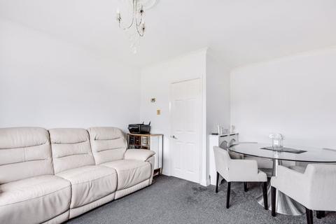 89 May Close, Chessington, KT9 2AP