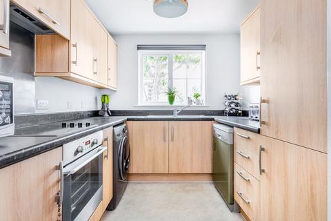 70 Cuddington Avenue, Worcester Park, KT4 7DB