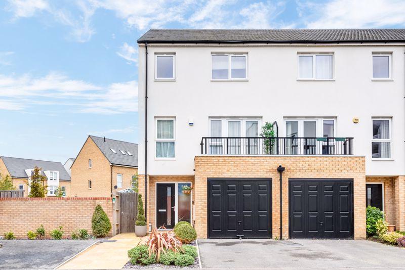 Hawker Drive, Addlestone 4 bed townhouse £600,000