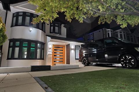 2 Curtis Road, Epsom, KT19 0LG