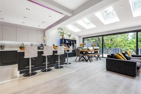 2 Curtis Road, Epsom, KT19 0LG