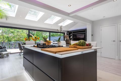 2 Curtis Road, Epsom, KT19 0LG