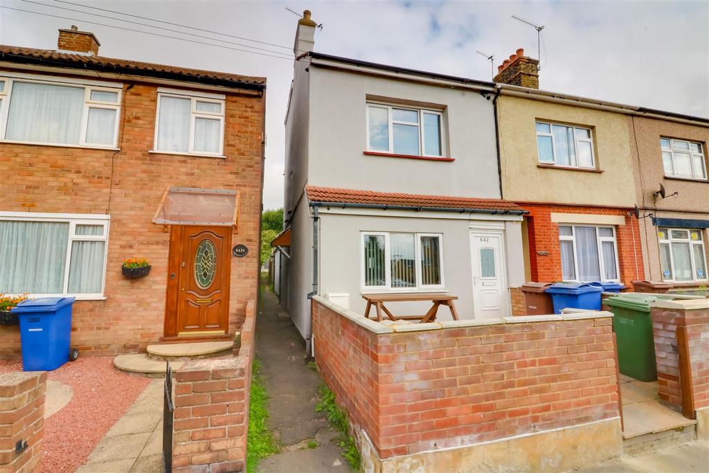 London Road, Grays 6 bed end of terrace house £425,000