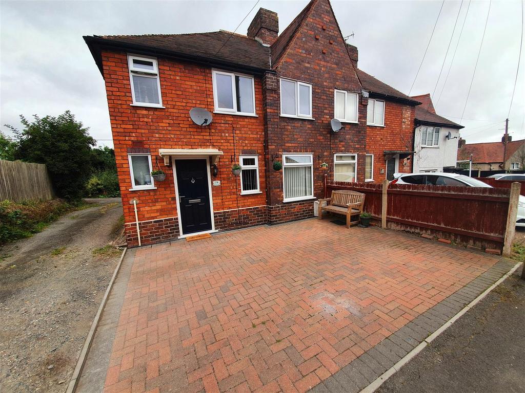 Charles Street, New Arley 3 bed terraced house £140,000