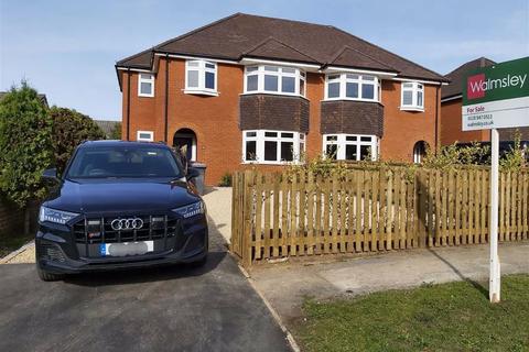 20b Chalgrove Way, Emmer Green, Reading, RG4 8SJ