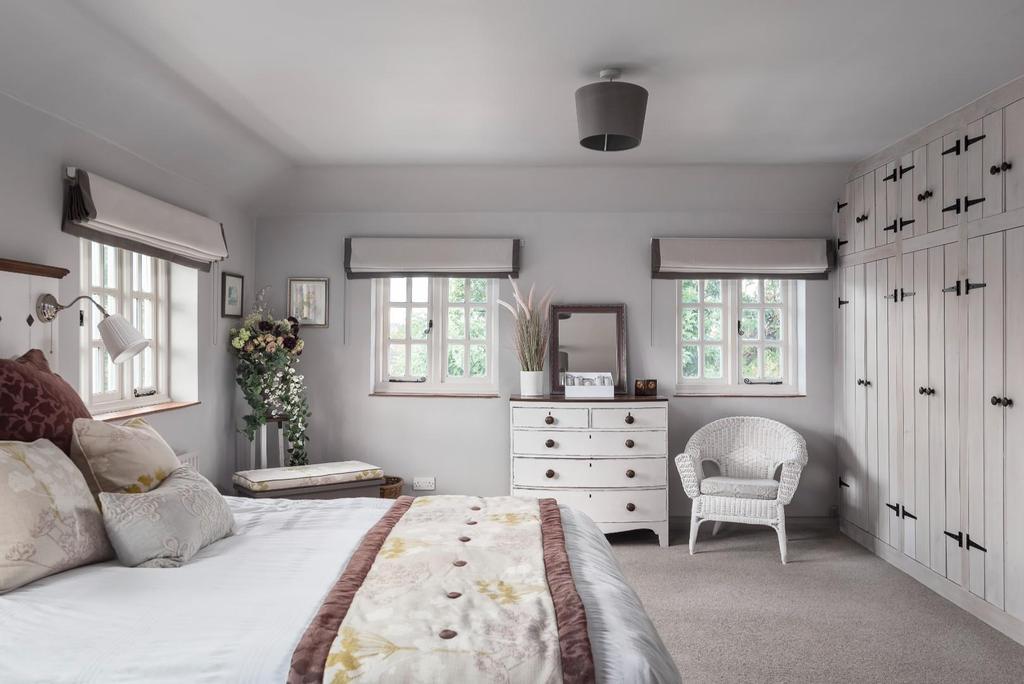 016 Pound Cottage, Old Merrow St MH13036 Final Pri