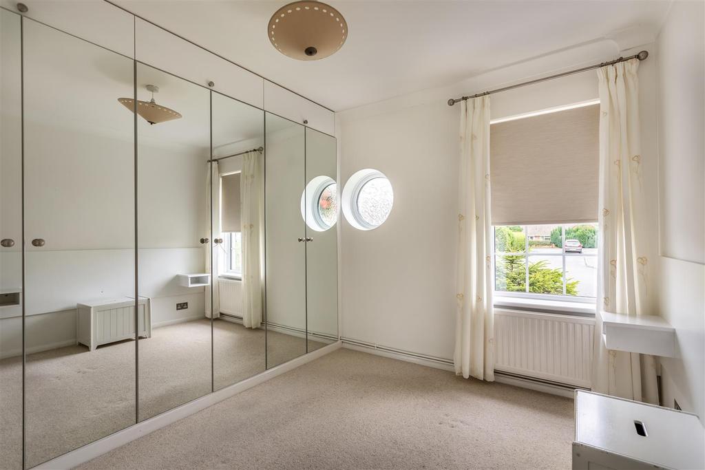 8476419-interior11.jpg
