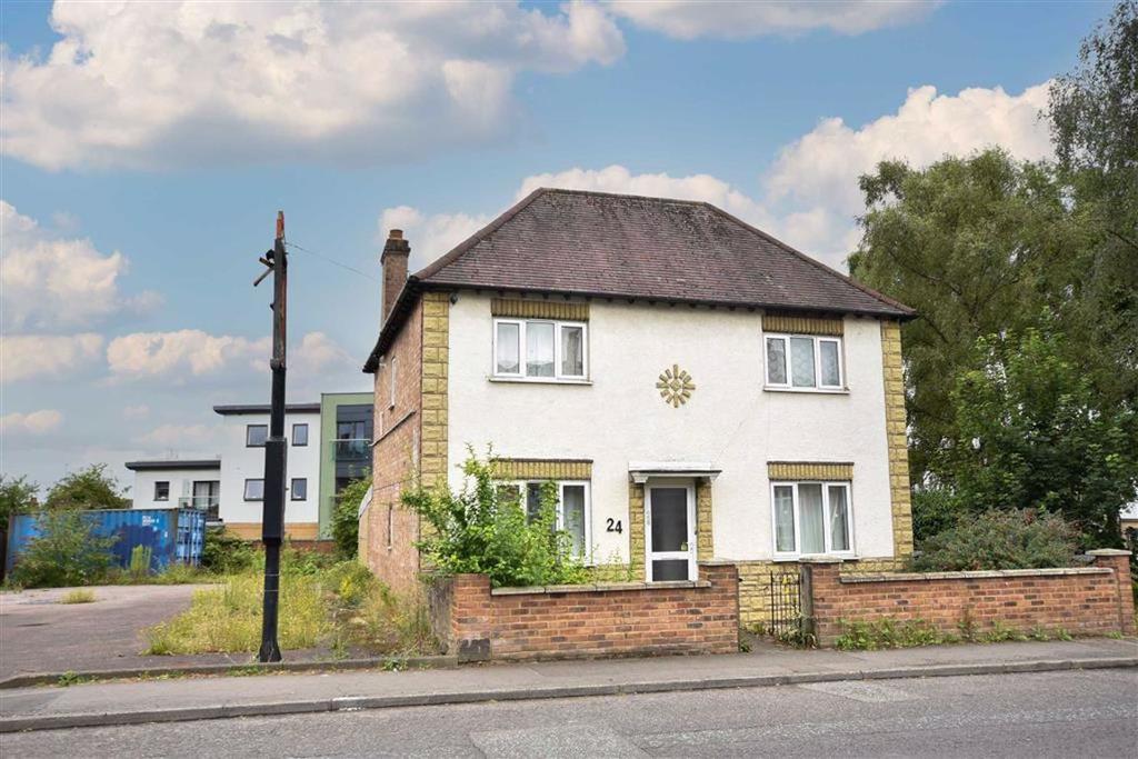 Gold Street, Wellingborough Land £400,000