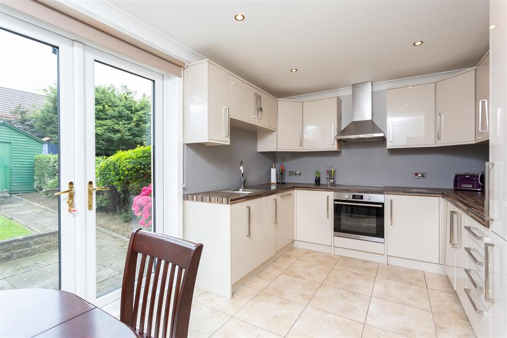 Glenearn Road, Perth 3 bed house £163,000
