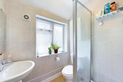 49 Beeston Way, Feltham, TW14 0EU