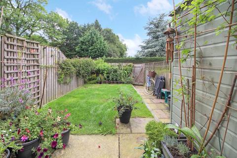3 Ash Tree Gardens, Appleton Roebuck, York, YO23 7BR