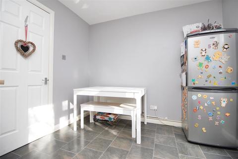 38 Finbars Walk, Ipswich, IP4 1HY
