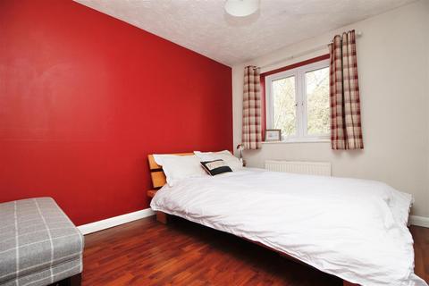 38 Finbars Walk, Ipswich, IP4 1HY