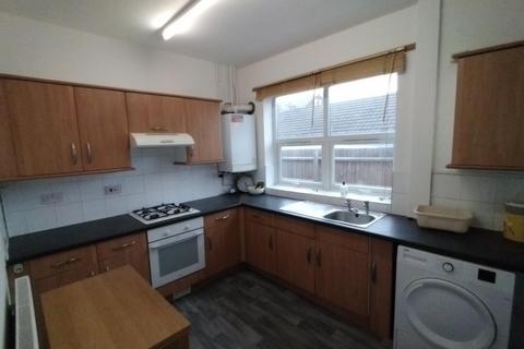 2 bedroom apartment to rent, Lily Grove, Beeston, NG9 1QL