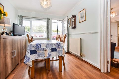 1 Abbots Horn, Nailsea, Bristol, BS48 2DG
