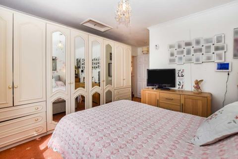 1 Abbots Horn, Nailsea, Bristol, BS48 2DG