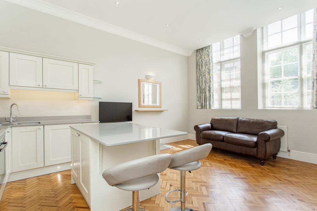 Reception/Kitchen