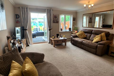 10 Wise Close, Swindon, SN2 7LT