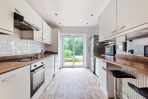 105 Ridgeway Drive, Bromley, BR1 5DB