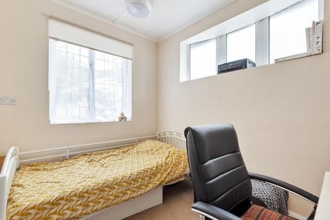 105 Ridgeway Drive, Bromley, BR1 5DB