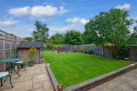 88 Hitchings Way, Reigate, RH2 8ER