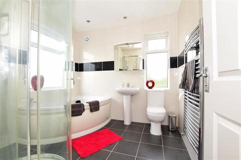 88 Hitchings Way, Reigate, RH2 8ER