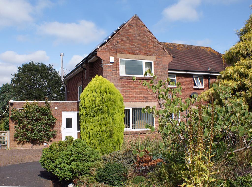 Berrington Road, Tenbury Wells, WR15 3 bed semidetached house £350,000
