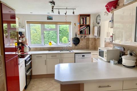 13 Brittons Drive, Northampton, NN3 5DP