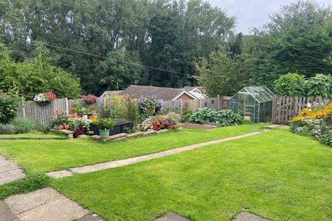13 Brittons Drive, Northampton, NN3 5DP