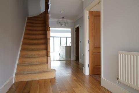 12 Austyns Place, Ewell, Epsom, KT17 1SQ