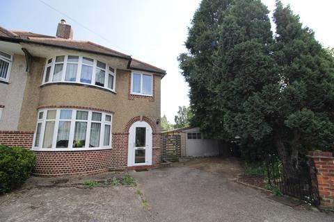 66 Meadowview Road, Epsom, KT19 9UA