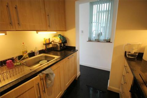 2 bedroom flat to rent, Platinum House, Lyon Road, Harrow, HA1 2EX