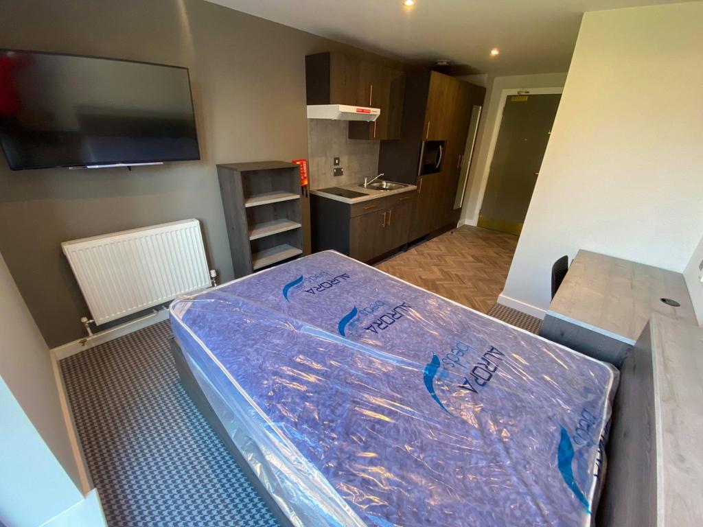 -Bedroom