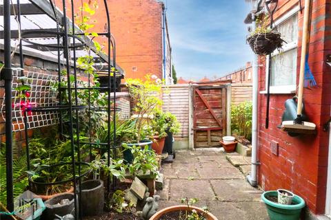 28 Alexander Road, Bolton, BL2 2RA