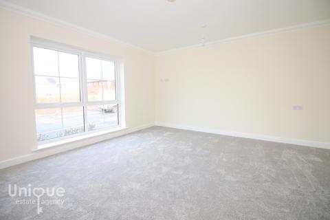 4 bedroom detached house for sale - Dunlop Drive, Tarnbrook Park, Thornton-Cleveleys, FY5