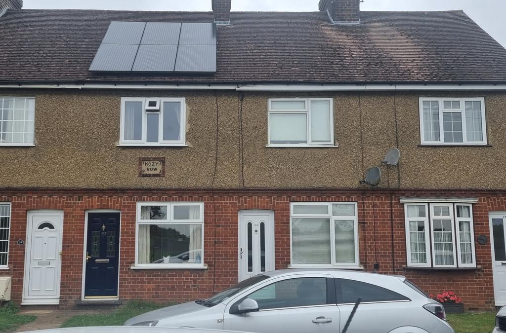 Toddington, LU5 2 bed terraced house £875 pcm (£202 pw)