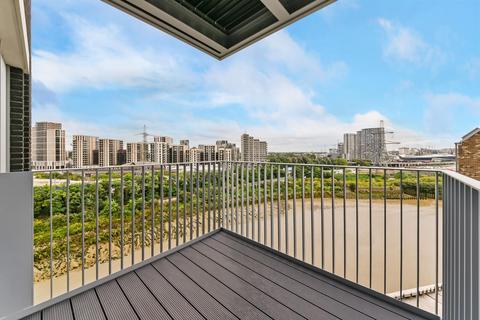 1 bedroom apartment to rent, Serapis House, Goodluck Hope, London, E14
