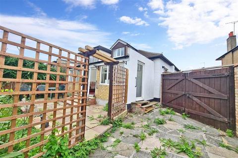 72 The Bramblings, London, E4 6LU